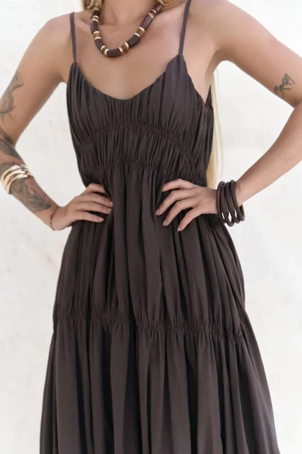 Robe sillage noisette
