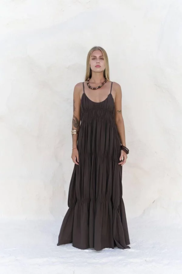 Robe sillage noisette